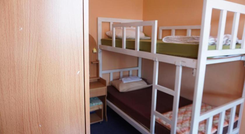 Oyo 730 Meedee Hostel Bangkok Eksteriør bilde