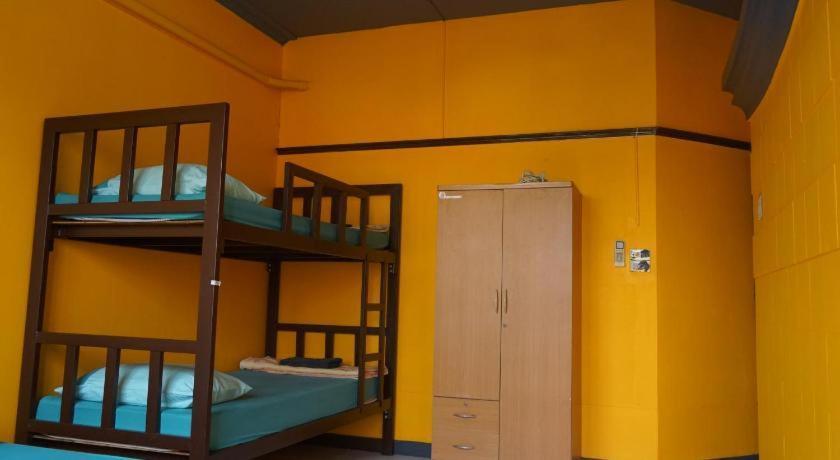 Oyo 730 Meedee Hostel Bangkok Eksteriør bilde